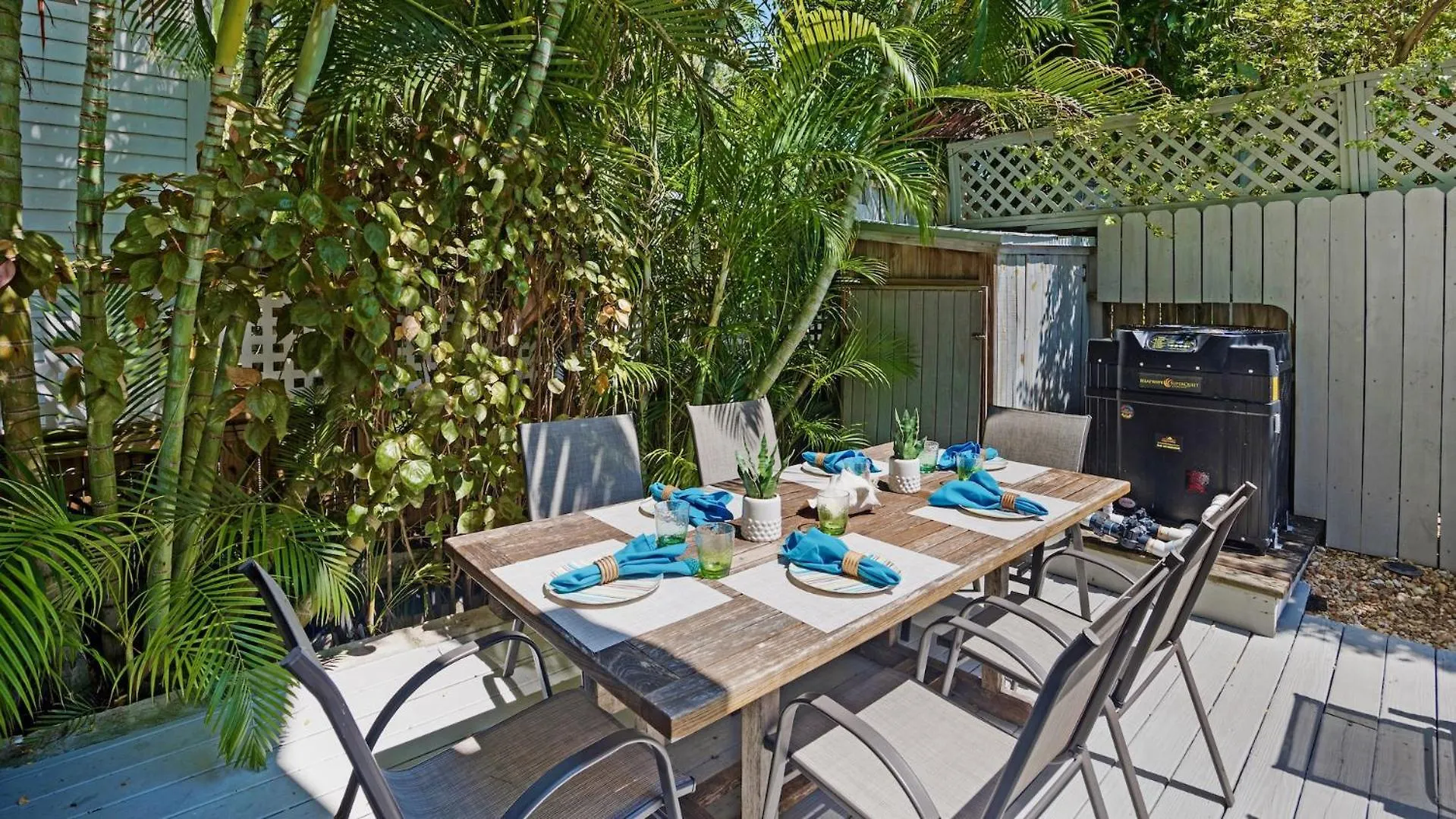 Americana Tropicale By Last Key Realty Key West United States